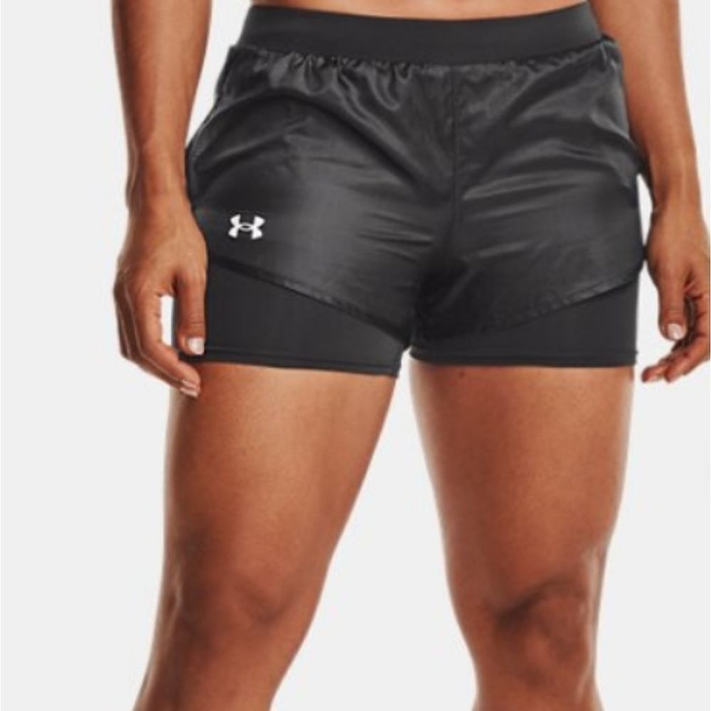 UNDER Armour Fly By 2.0 Lite 2 in 1 shorts